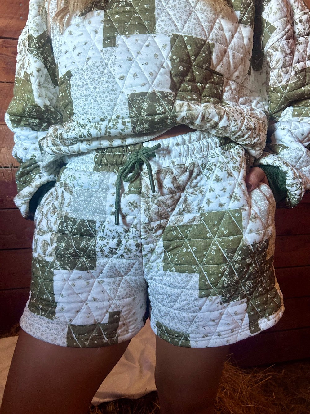 Meadow Green Lounge Shorts|36